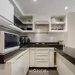 Apartamento C/ Piscina A 260M Av. Paulista Csp0407